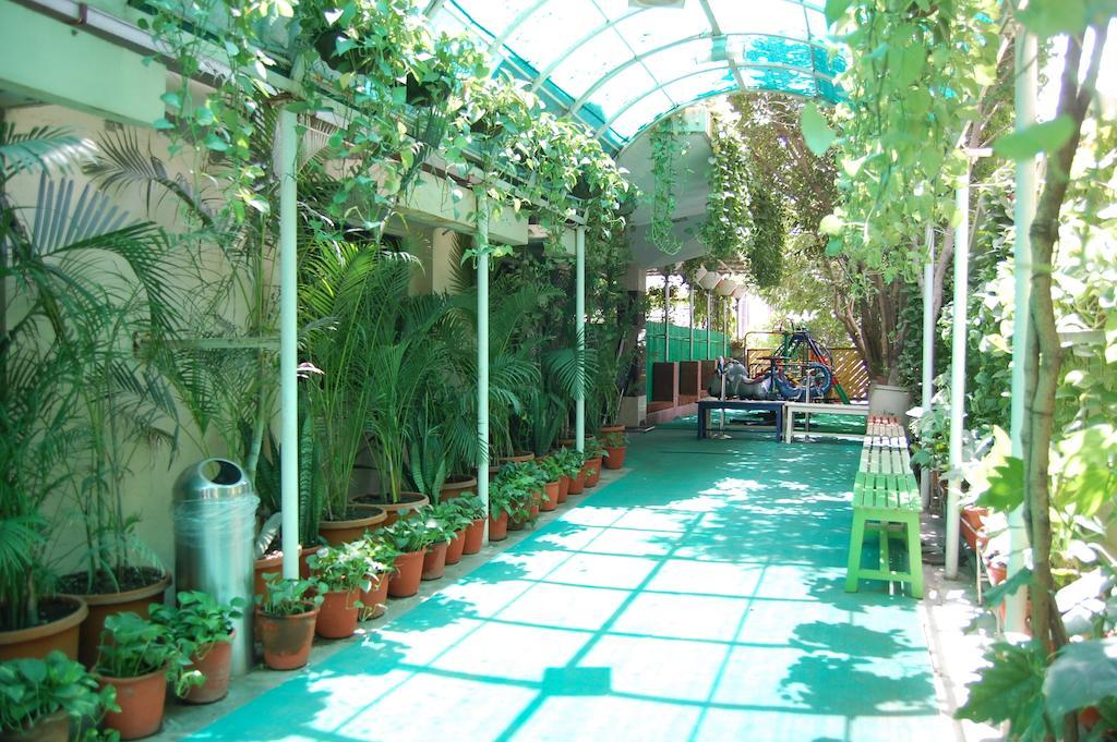 Shreemaya Hotel Indore Luaran gambar