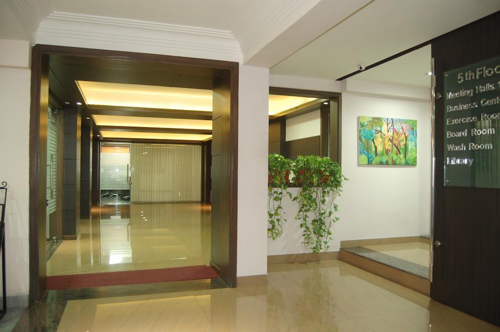 Shreemaya Hotel Indore Luaran gambar